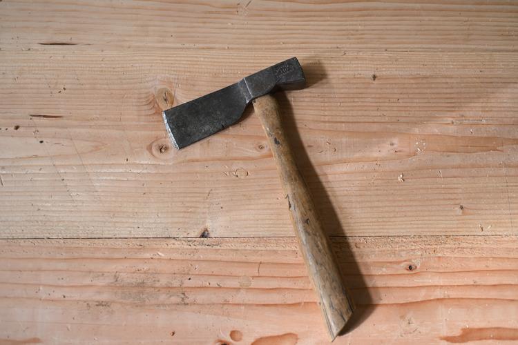 A L. A. Sayres Shingling hatchet